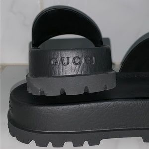 Web Gucci Slides